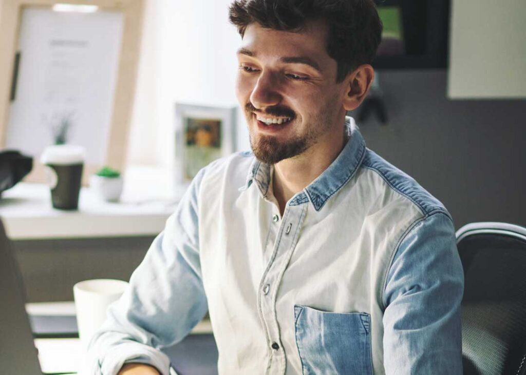 handsome-businessman-working-office